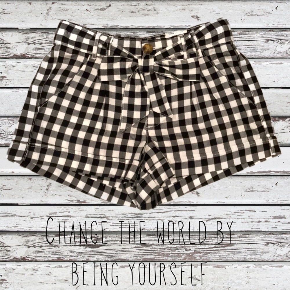 Checkered Shorts with Bow